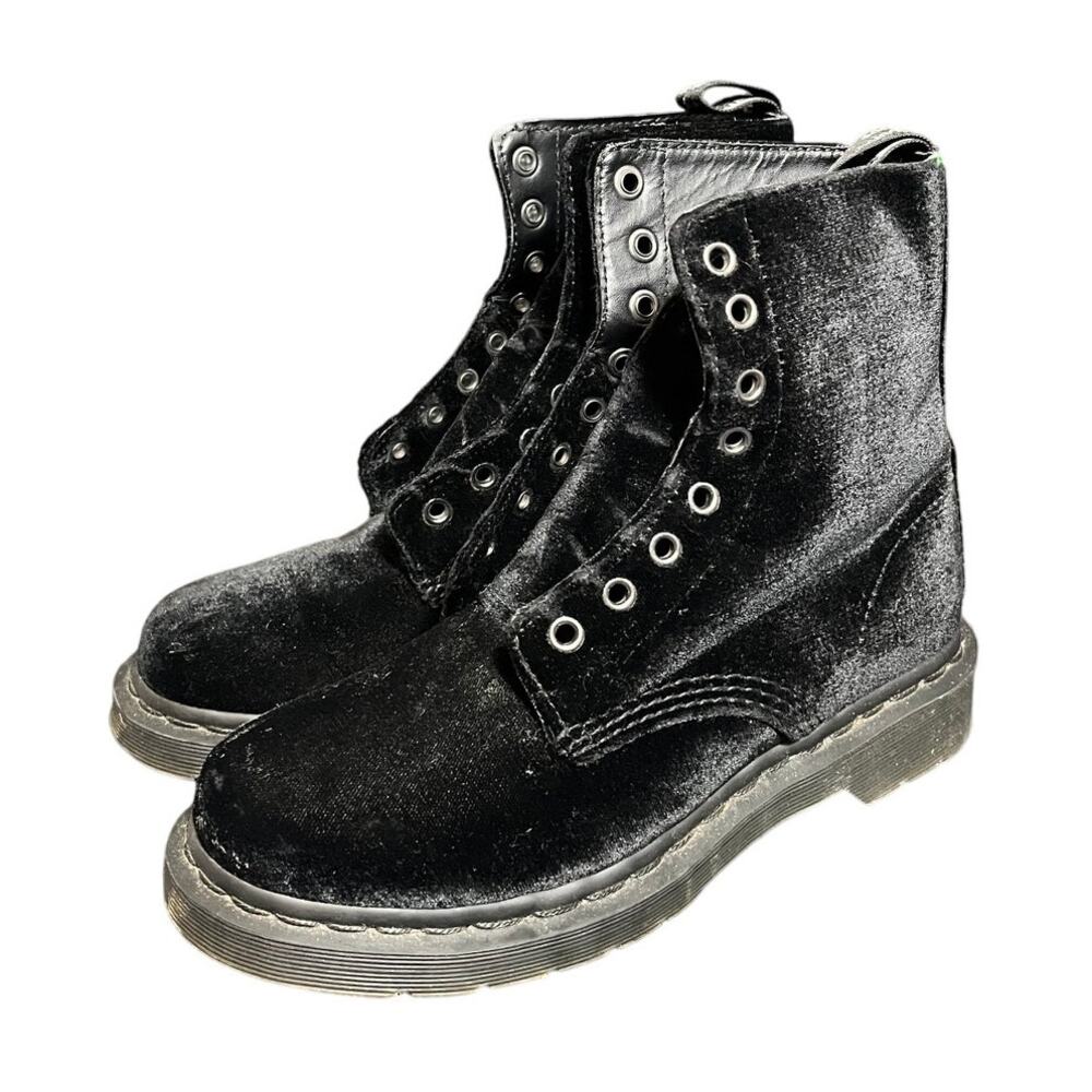 Doc Dr Martens Page Black Velvet Combat Boots Womens Size 7 Grunge‎ Moto Emo